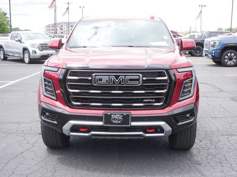 Certified 2025 GMC Yukon XL AT4 Ultimate w/ LPO, Floor Liner Package AWD/4WD image 6