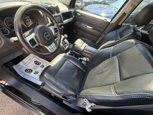 Used 2016 Jeep Compass High Altitude AWD/4WD image 18