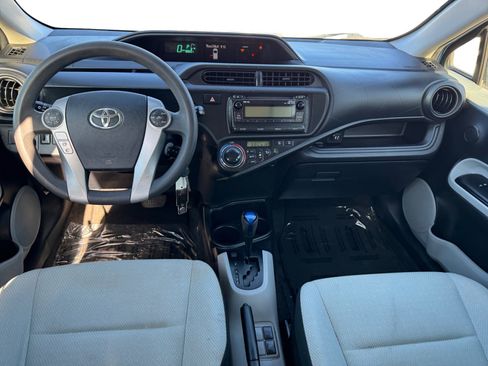 Used 2013 Toyota Prius C One image 10