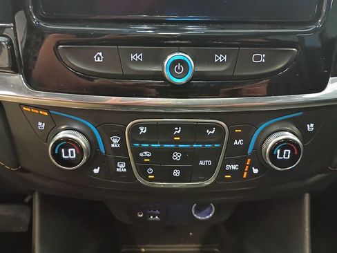 Used 2020 Chevrolet Traverse Premier w/ Redline Edition AWD/4WD image 30
