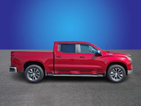 Used 2023 Chevrolet Silverado 1500 LT AWD/4WD image 7