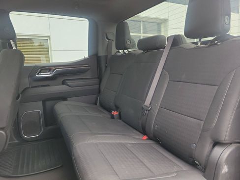Used 2023 Chevrolet Silverado 1500 LT AWD/4WD image 16