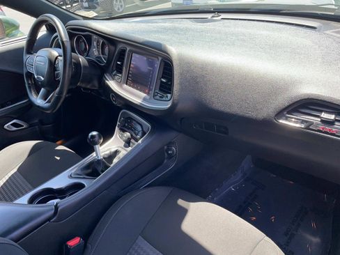 Used 2022 Dodge Challenger R/T Scat Pack w/ Dynamics Package image 27