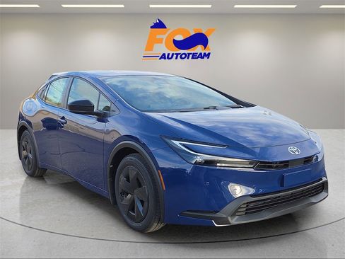 New 2026 Toyota Prius LE image 7