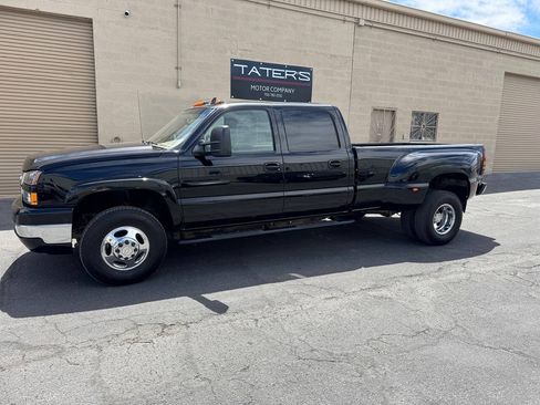 Used 2007 Chevrolet Silverado 3500 LT w/ Heavy-Duty Power Package AWD/4WD image 5