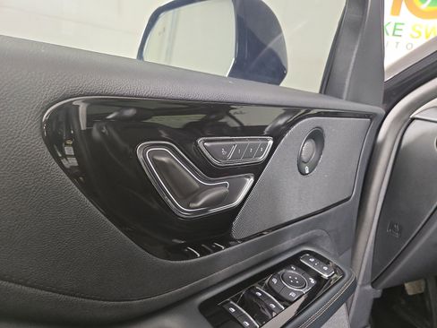 Used 2025 Lincoln Aviator Reserve w/ Jet Appearance Package AWD/4WD image 31