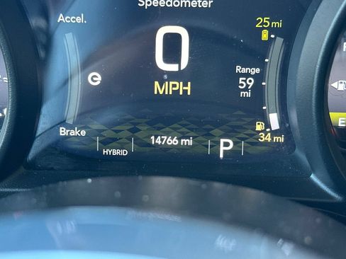 Used 2025 Jeep Wrangler Unlimited Sahara w/ Safety Group AWD/4WD image 27