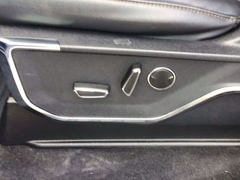 Used 2023 Ford F150 Lightning Lariat w/ Equipment Group 511A High image 17