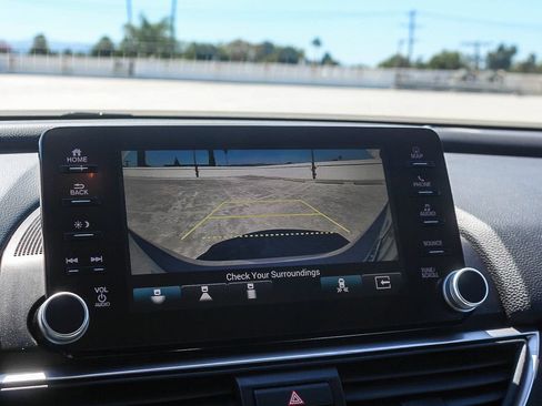Used 2020 Honda Accord Touring image 24