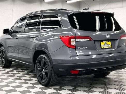 Used 2022 Honda Pilot Special Edition image 2