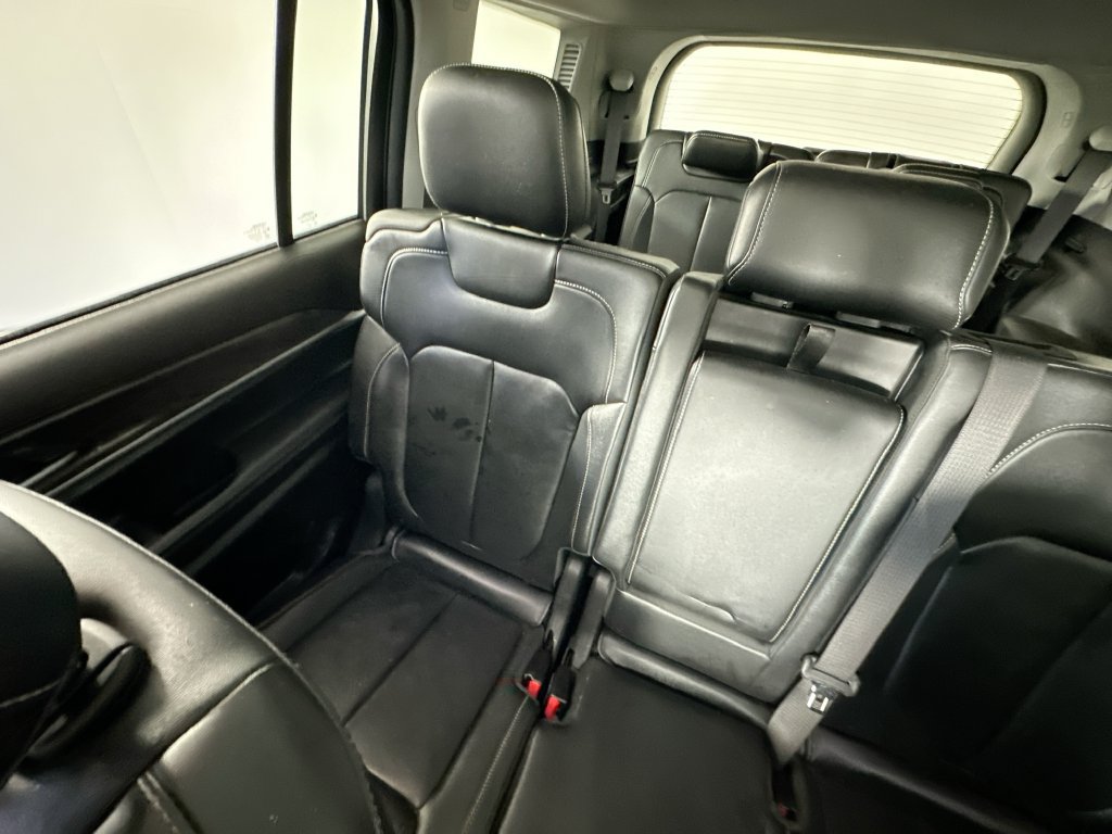 Used 2021 Jeep Grand Cherokee L Limited RWD image 12