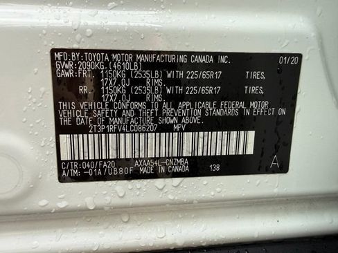 Used 2020 Toyota RAV4 XLE w/ All Weather Liner Package AWD/4WD image 13