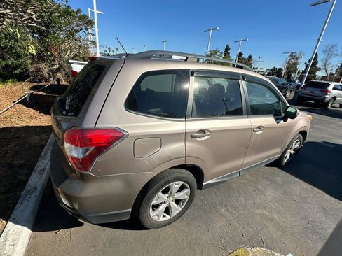 Used 2015 Subaru Forester 2.5i Premium w/ All-Weather Package image 2