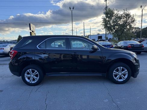 Used 2017 Chevrolet Equinox LS image 5