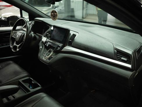 Used 2023 Honda Odyssey Sport image 12