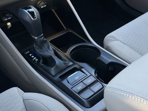 Used 2019 Hyundai Tucson Value FWD image 18