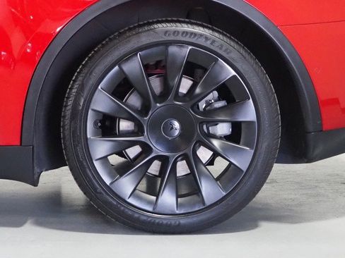 Used 2021 Tesla Model Y Long Range AWD/4WD image 43