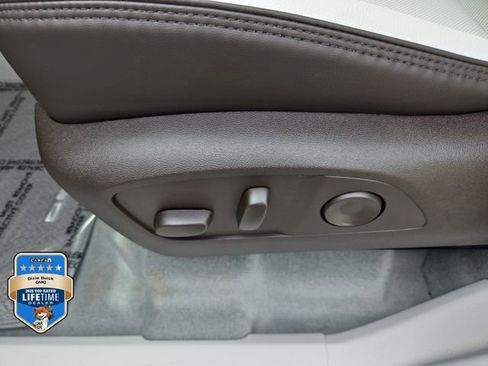 New 2026 GMC Acadia Denali w/ Super Cruise Package FWD image 19