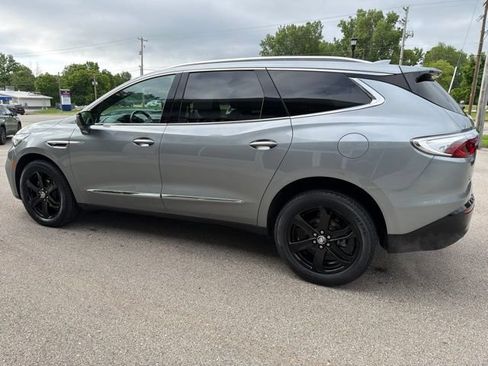 Used 2023 Buick Enclave Essence w/ Sport Touring Edition AWD/4WD image 5