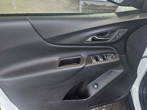 Used 2024 Chevrolet Equinox LT image 10