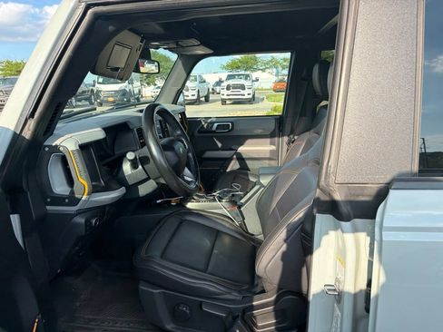 Used 2022 Ford Bronco Badlands AWD/4WD image 3
