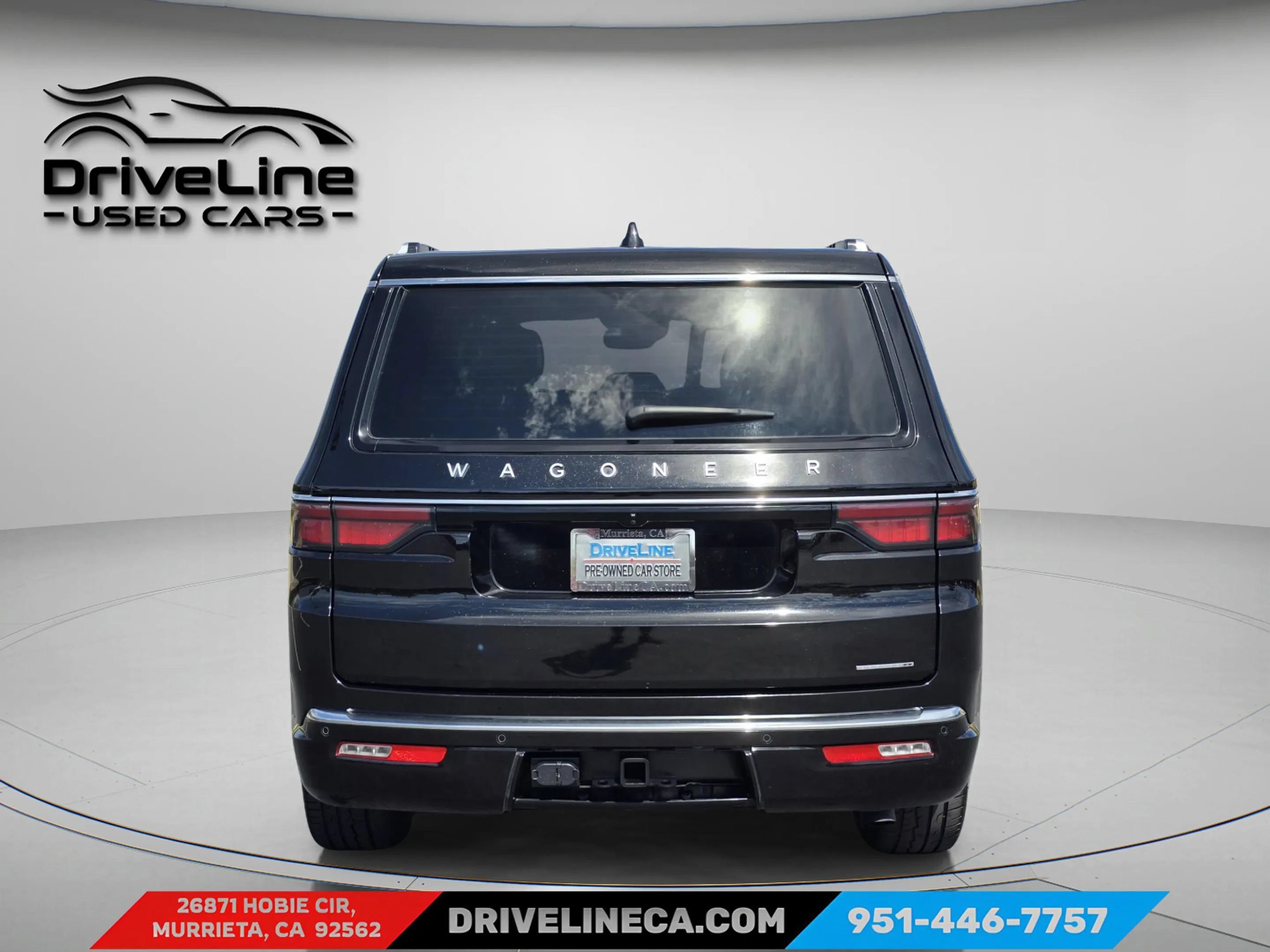 Used 2024 Jeep Wagoneer Series II w/ Flexible Seating Group RWD image 3