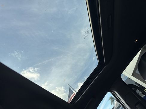 Used 2020 Jeep Grand Cherokee Limited X image 11