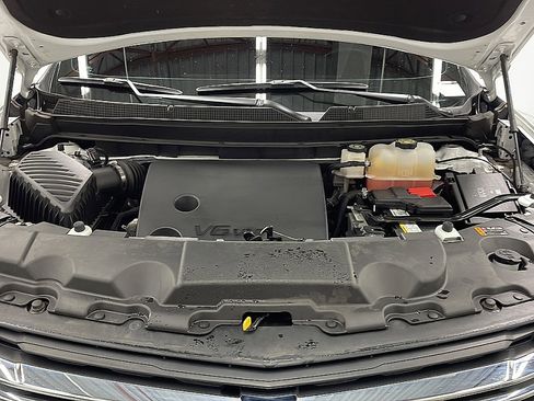 Used 2023 Chevrolet Traverse LS w/ Safety Package FWD image 26