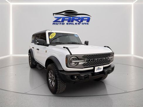 Used 2023 Ford Bronco Badlands AWD/4WD image 4