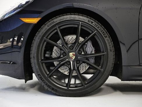 Certified 2025 Porsche 718 Cayman RWD image 12