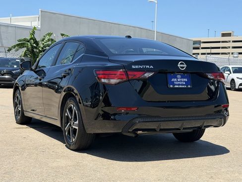 Used 2025 Nissan Sentra SV FWD image 7