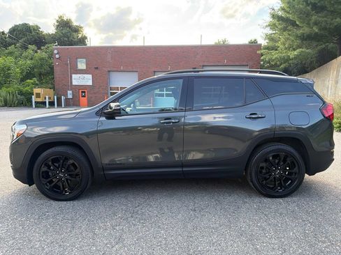 Used 2020 GMC Terrain SLT w/ Preferred Package AWD/4WD image 3