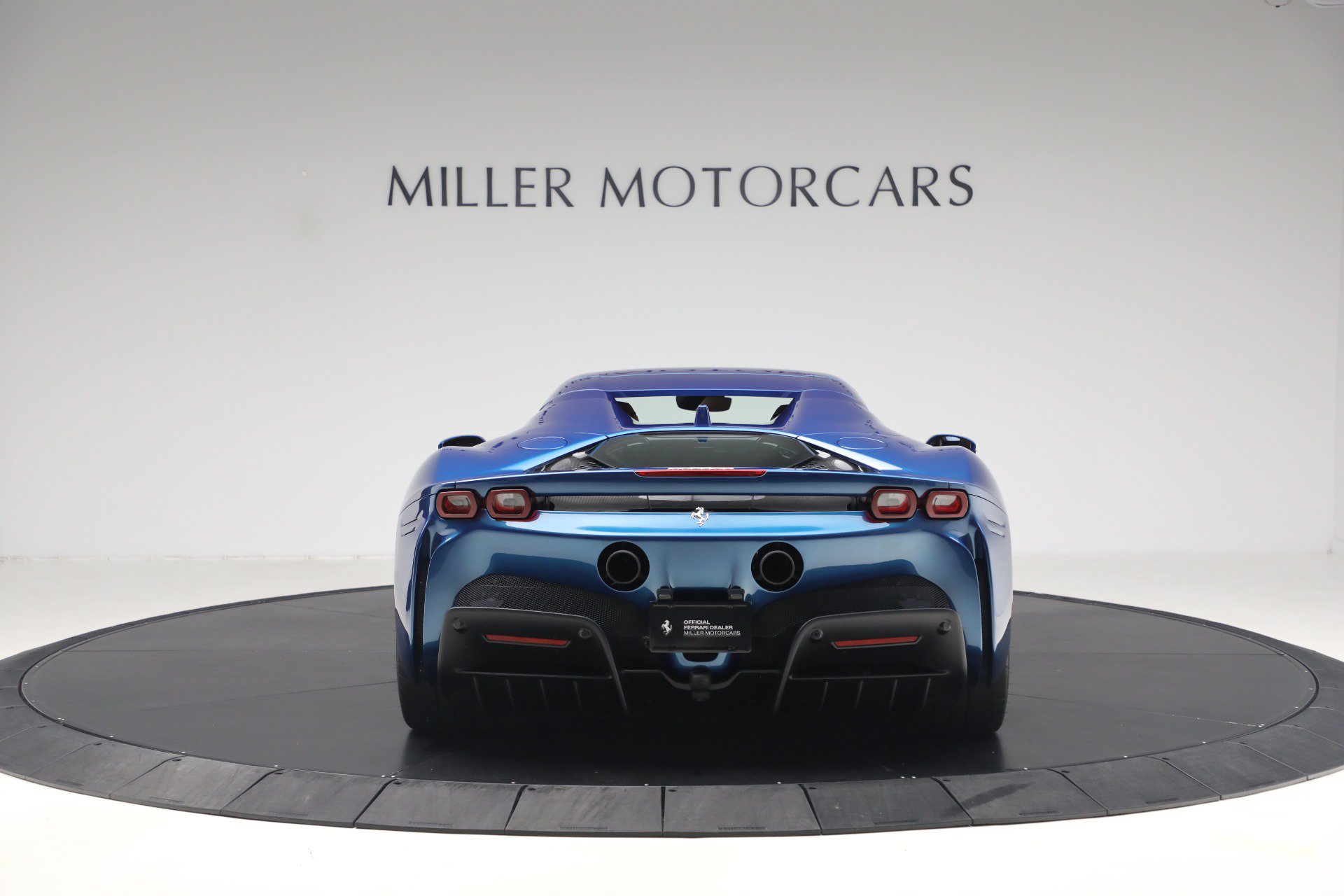 Used 2024 Ferrari SF90 Spider AWD/4WD image 33