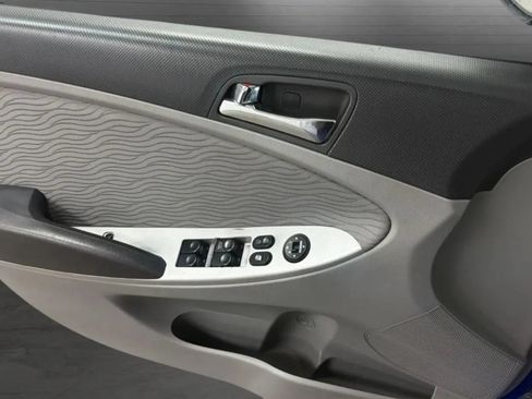 Used 2012 Hyundai Accent GLS w/ Premium Pkg 3 FWD image 15