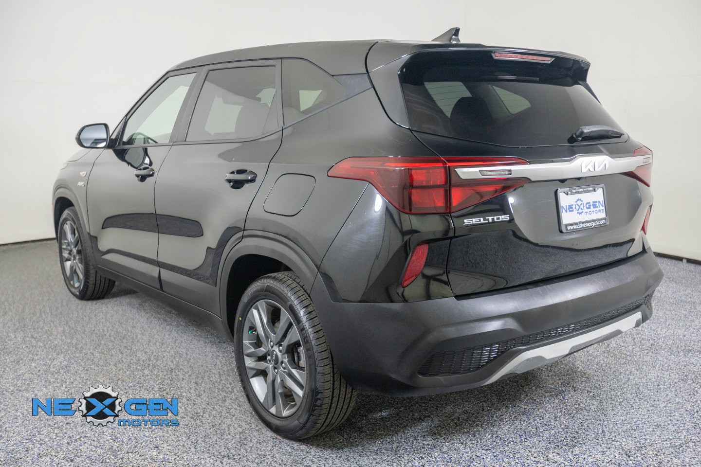 Used 2023 Kia Seltos LX AWD/4WD image 6