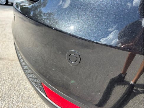 Used 2015 Ford Focus SE FWD image 14