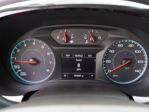 Used 2021 Chevrolet Traverse LS AWD/4WD image 32
