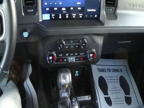 Used 2025 Ford Bronco Big Bend image 23