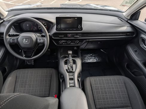 Used 2023 Honda HR-V LX image 10