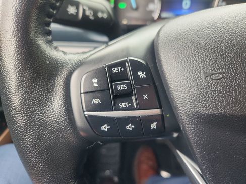 Used 2022 Ford Maverick Lariat w/ Lariat Luxury Package FWD image 22