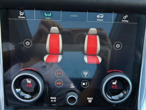 Used 2018 Land Rover Range Rover Sport SE AWD/4WD image 32