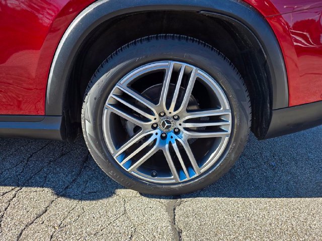 Used 2021 Mercedes-Benz GLS 450 4MATIC image 11