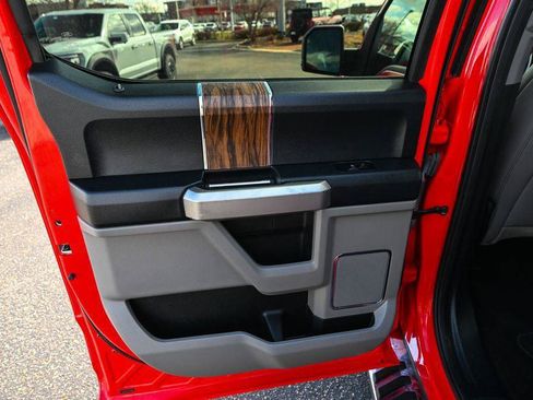 Used 2019 Ford F150 Lariat AWD/4WD image 23