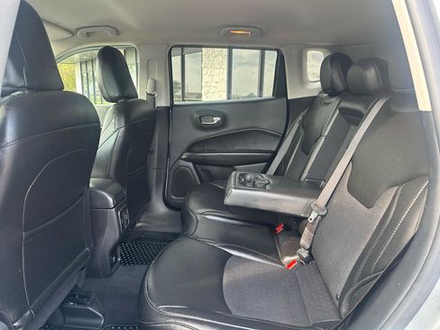 Used 2020 Jeep Compass Latitude AWD/4WD image 14