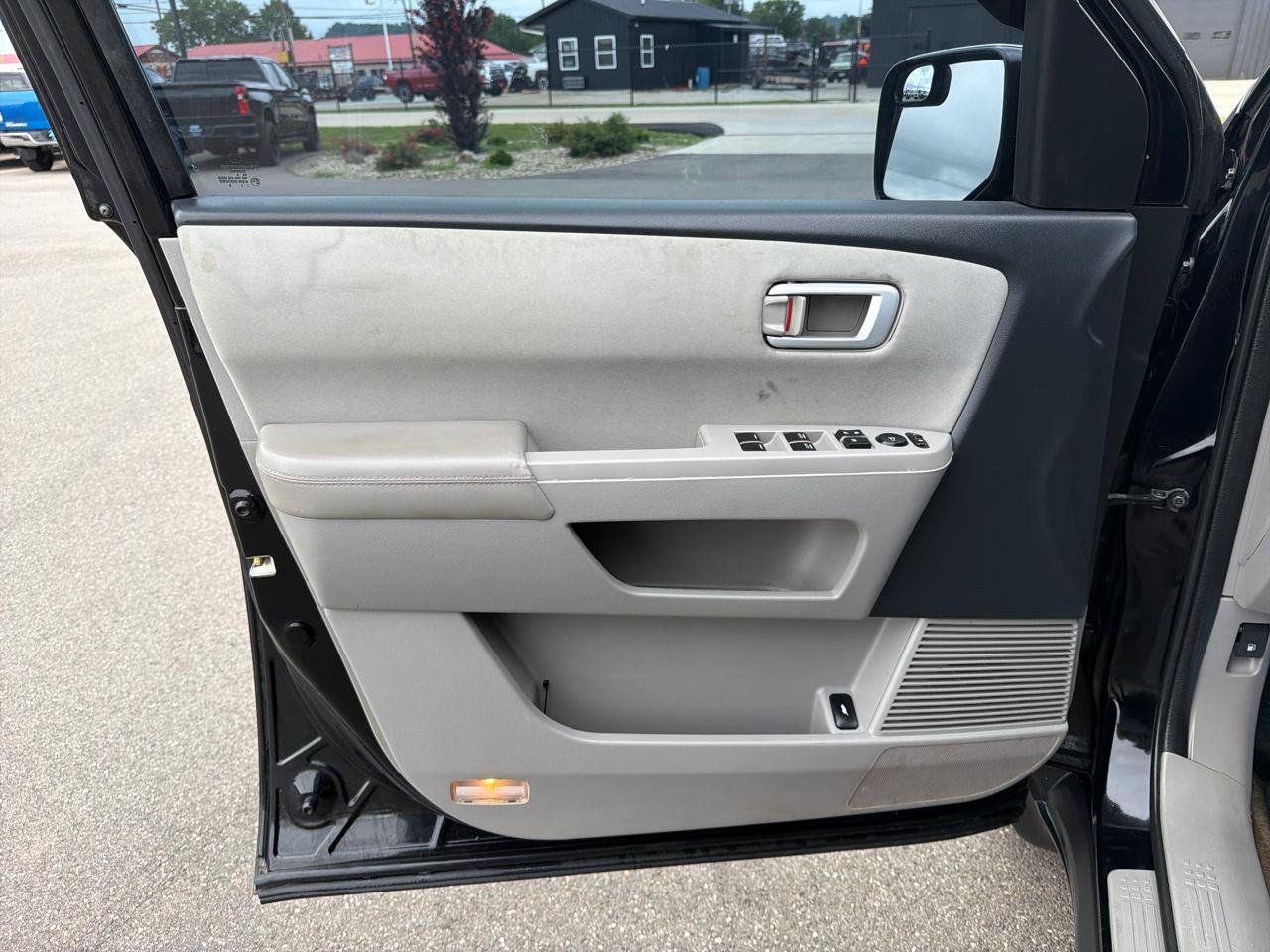 Used 2015 Honda Pilot SE image 8