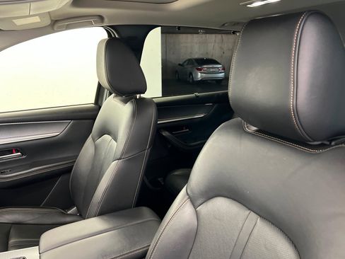 Used 2024 MAZDA CX-90 3.3 Turbo w/ Preferred Plus image 17