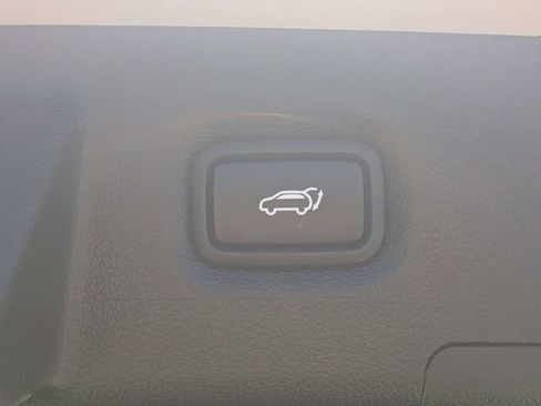 Used 2020 Hyundai Santa Fe Limited FWD image 13