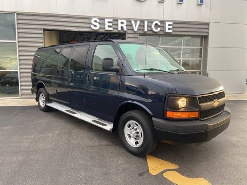 Used 2014 Chevrolet Express 3500 LS image 4