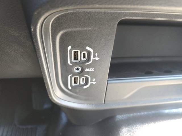 New 2024 RAM 3500 Tradesman w/ Chrome Appearance Group AWD/4WD image 18