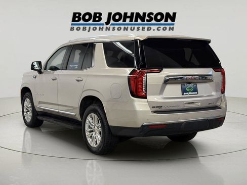 Used 2022 GMC Yukon SLT w/ SLT Luxury Package image 6